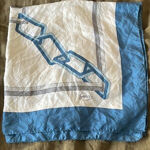 Gucci Blue and White Chain Scarf